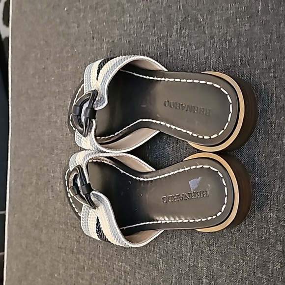 Grace Blue and Cream Sandals with X-Strap Design - Picture 5 of 5